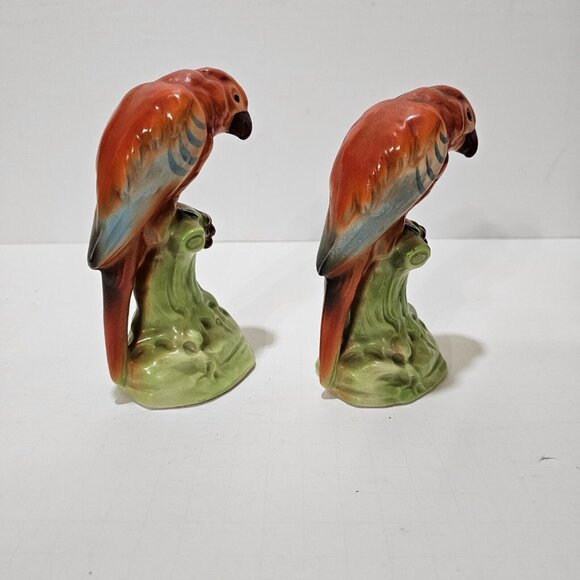 Pair of Red Parrot w/ Blue Feathers Ceramic Figurine by Czechoslovakia Pottery - Picture 5 of 7